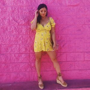 NWOT ANGL Ten Sixty Sherman Floral Tie Cuff Romper Medium